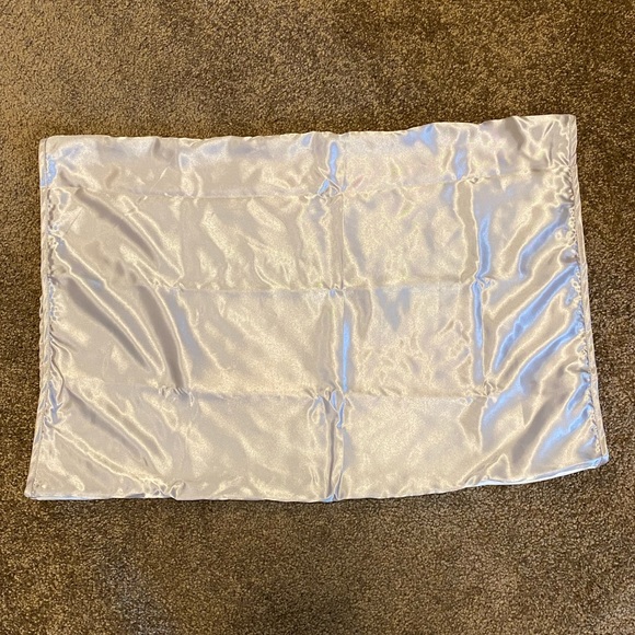 Silked Satin Pillow Case - Picture 3 of 12